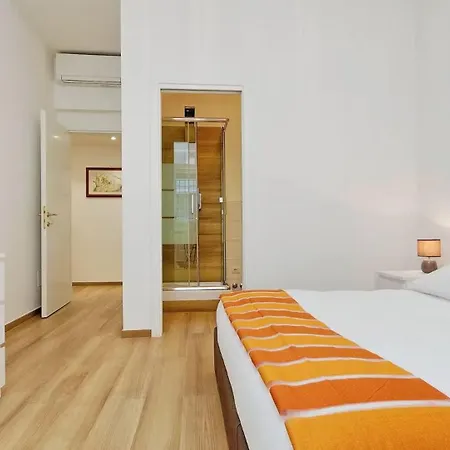 Modern Style In * Ρώμη