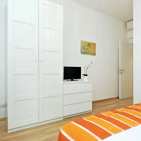 Modern Style In Ρώμη
